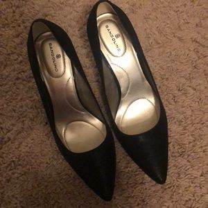 Bandolino black pumps NEVER WORN